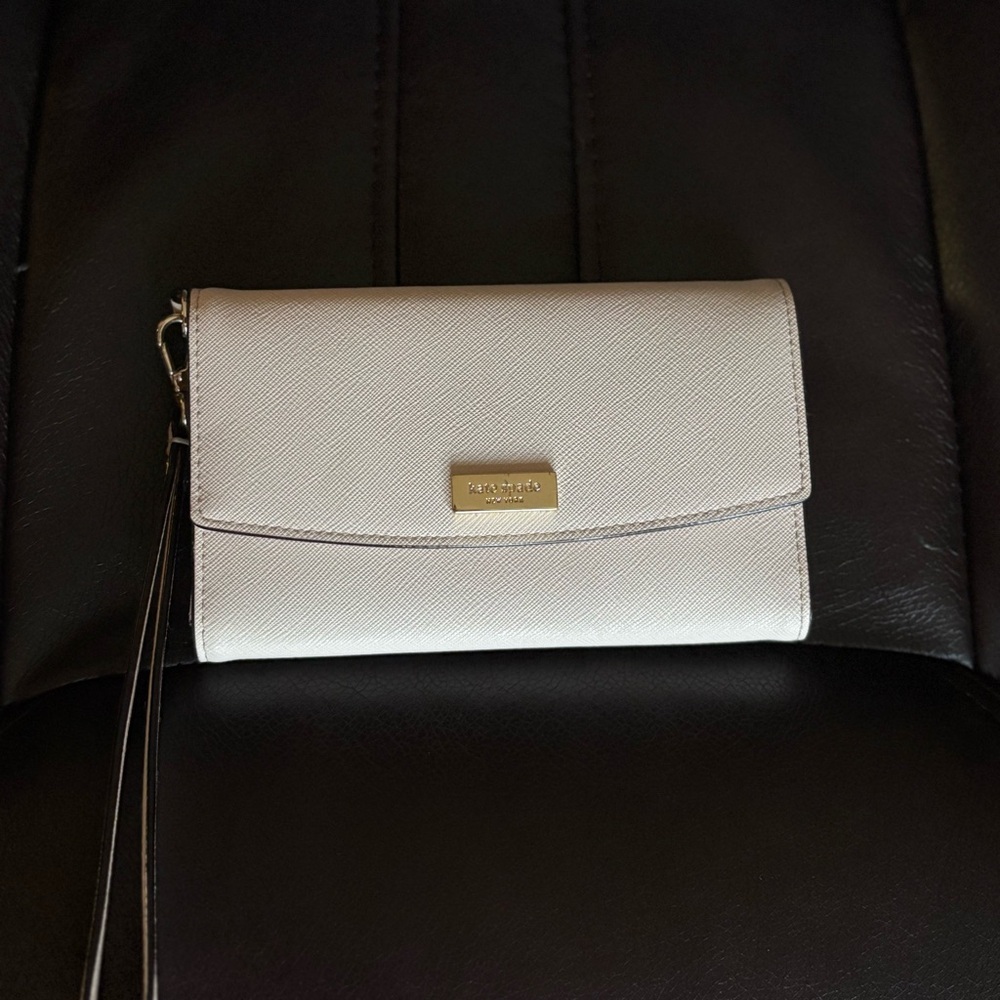 Kate Spade Light Pink Saffiano Leather Wristlet Wallet